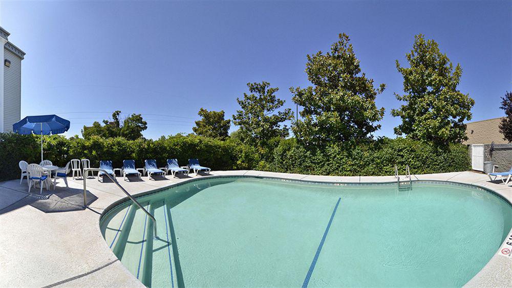 Comfort Inn Redding Near I-5 Экстерьер фото
